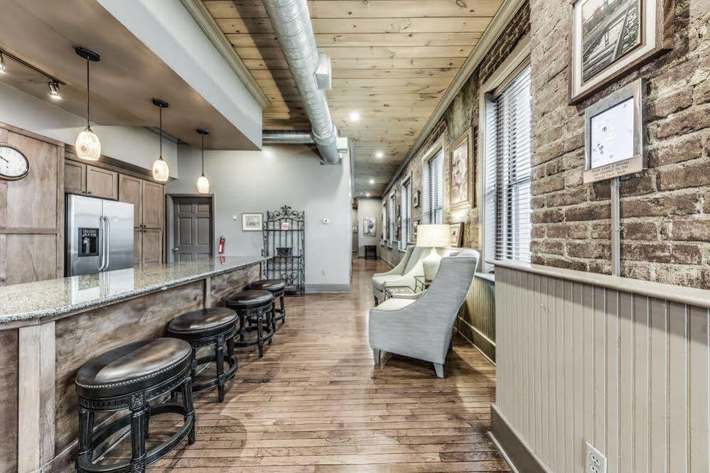 Cook Loft Hotel น็อกซ์วิลล์ ภายนอก รูปภาพ